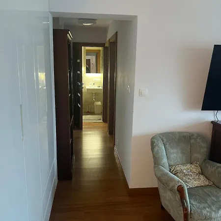 Stylish Apt, Palace View 아파트